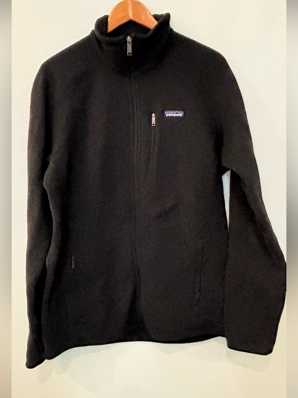 Patagonia Men’s Black Full-Zip Fleece Jacket